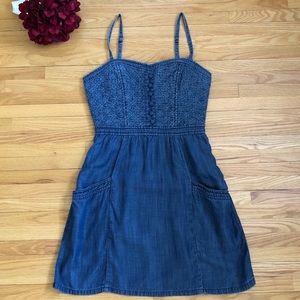 American Eagle Summer Dress with Pockets!!